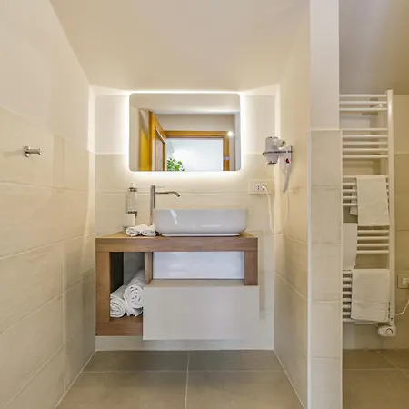 Domus Fabia - & Affittacamere