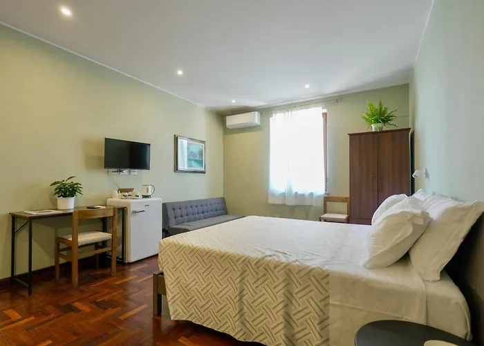 Affittacamere Domus Fabia - &